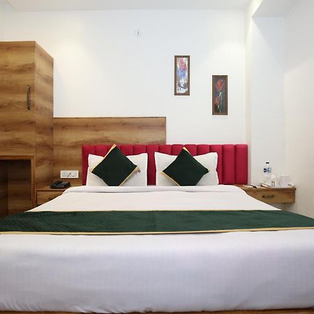 Hotel Rv Regency Амритсар Экстерьер фото
