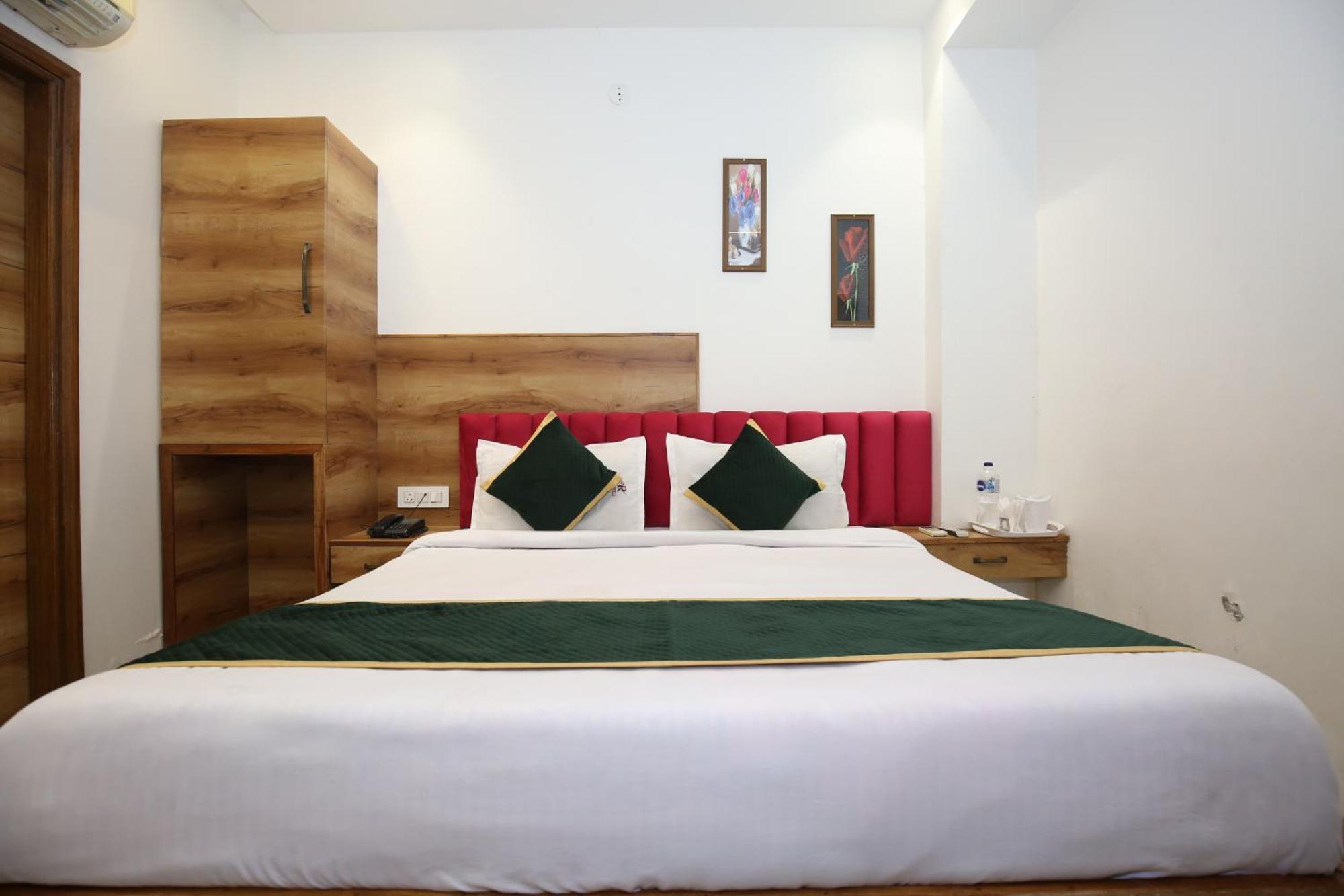 Hotel Rv Regency Амритсар Экстерьер фото
