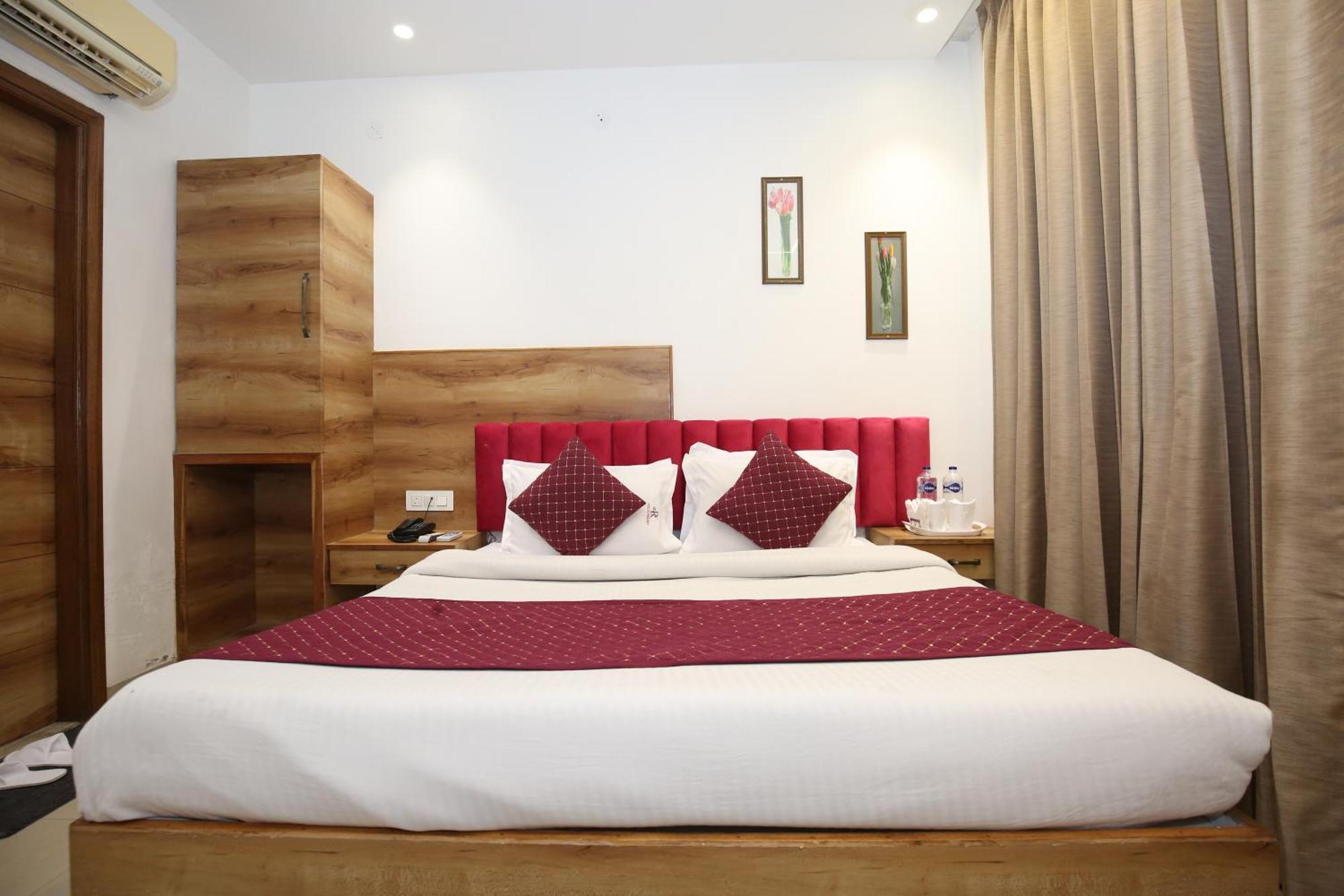 Hotel Rv Regency Амритсар Экстерьер фото