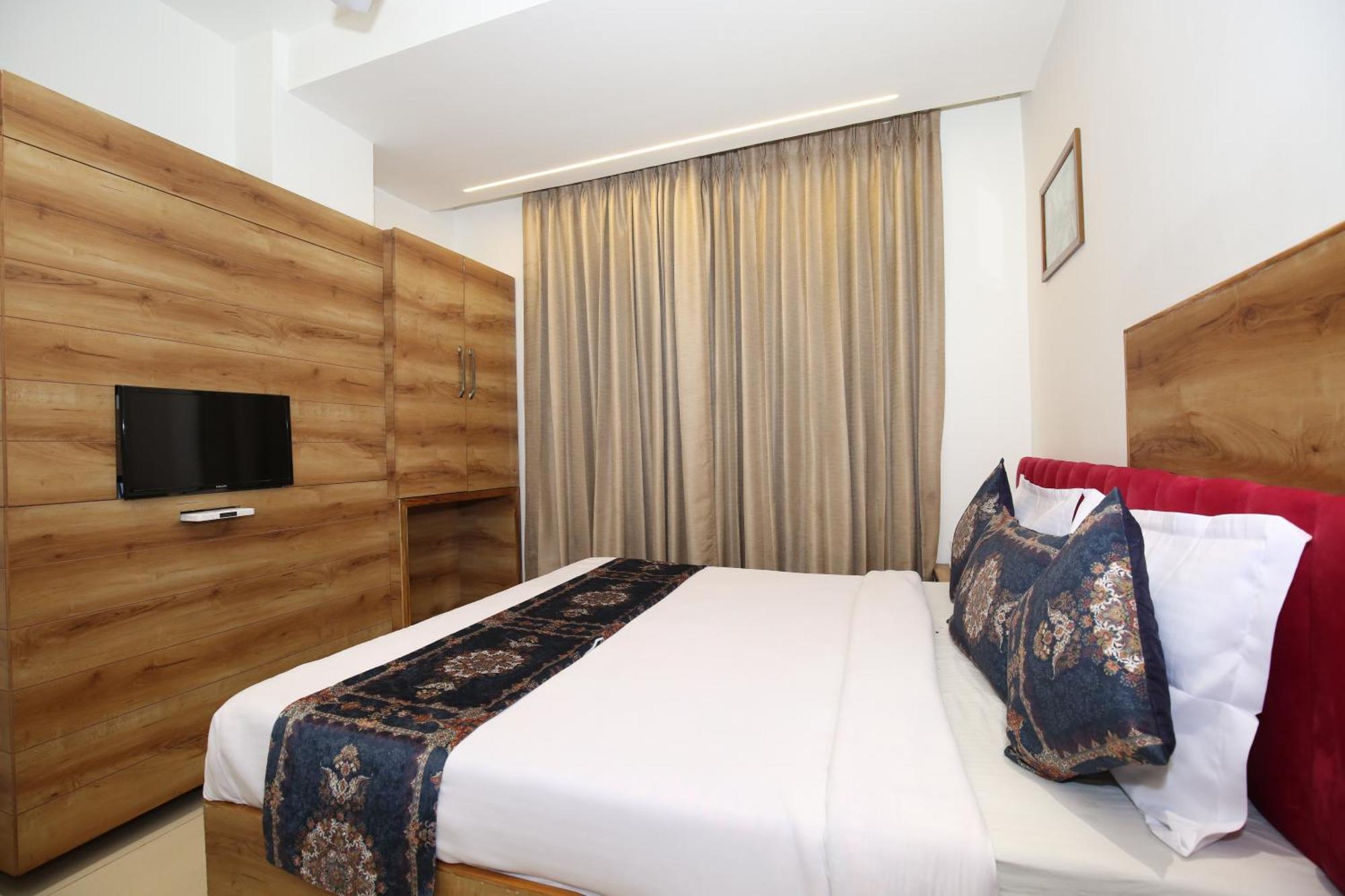 Hotel Rv Regency Амритсар Экстерьер фото