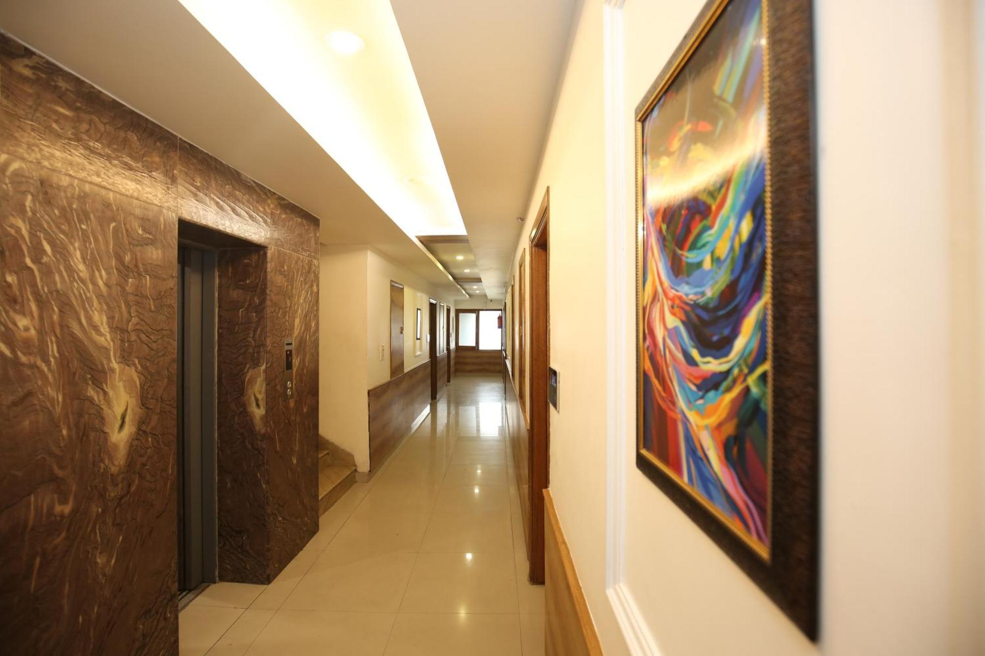 Hotel Rv Regency Амритсар Экстерьер фото